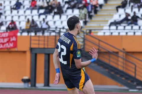 "الهاتريك" الأول في تاريخه.. إمام عاشور يواصل تألقه مع الأهلي (فيديو) 